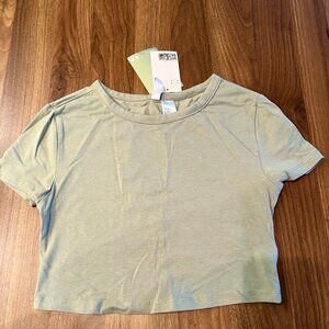 [NEW] Women’s/Girl's Light Sage Green Cropped T-Shirt